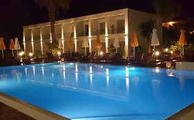 Nasos Hotel & Resort